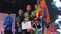Pemenang Harapan III Abang None dimenangkan oleh Kevin K dan Yuni Syalfina.