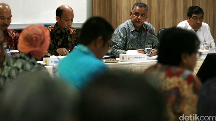 Ini Hasil Rapat Menteri ESDM dan Direksi PLN Hari Ini