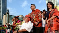 Menteri Desa, PDT dan Transmigrasi Eko Sandjojo ikut memeriahkan acara pawai budaya tersebut.