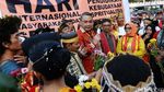 Mendes Eko Ikuti Pawai Budaya di CFD