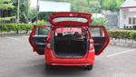 Mengendarai Toyota Calya
