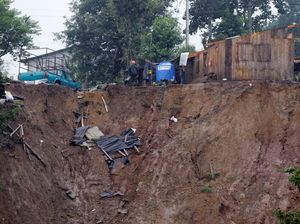 Badai Earl Picu Tanah Longsor di Meksiko, 38 Orang Tewas