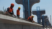 Kontraktor proyek LRT ini adalah PT Waskita Karya Tbk.