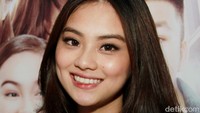 Gege memiliki senyum manis yang bikin pria gagal fokus. Gus Mun/detikHOT