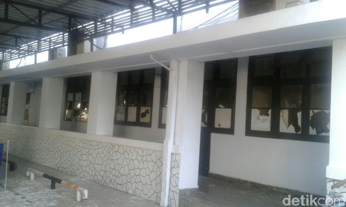 Diduga Terlibat Penyerangan Balai Kota Makassar, 5 Oknum Polisi Diamankan