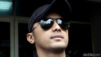Hengky melaporkan rekan bisnisnya atas kasus penipuan. Pool/Hanif Hawari/detikFoto.
