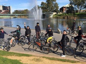 Sepedaan Bersama Menyambut Mahasiswa Baru RI di Adelaide