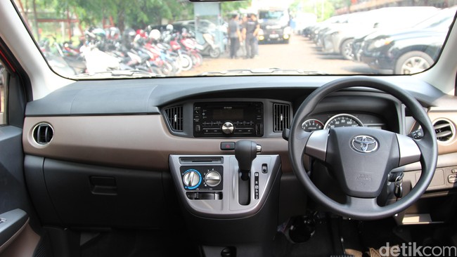 Sensasi Mengendarai Toyota Calya
