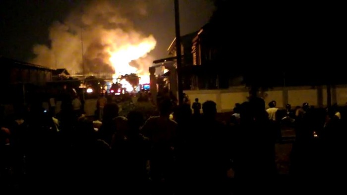 Api Semakin Membesar, Begini Penampakan Kebakaran di Pabrik Kimia Cikarang