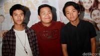 Aldi dan Kiki mengaku sangat mendukung keputusan Iqbaal. Pool/Gus Mun/detikFoto.