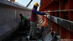 Melihat Pembuatan Beton untuk Proyek LRT Palembang