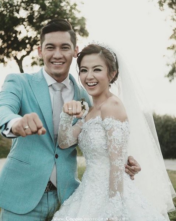 10 Foto Terheboh: Cut Tari hingga Kebahagiaan Samuel Zylgwyn dan Franda