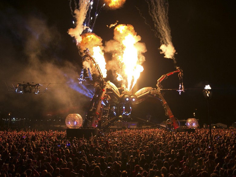 Ini Dia Bocoran Line Up Glastonbury Tahun Depan! Ini Dia Bocoran Line Up Glastonbury Tahun Depan!