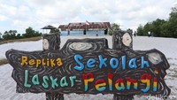 Memang ini bukanlah SD asli Muhammadiyah Gantong. Karena bangunan ini dibuat untuk keperluan syuting film Laskar Pelangi (Agung/detikTravel)