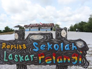 Yang Wajib Didatangi di Belitung: SD Laskar Pelangi