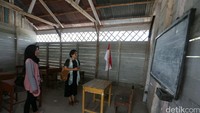 Bagian dalam kelas. Setiap harinya, pengunjung yang datang ke sini sekitar 200 orang. Sedangkan akhir pekan bisa dua kali lipatnya dan mereka banyak yang berasal dari luar kota (Agung/detikTravel)