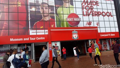 Bertandang ke Kandang Kebanggaan The Reds Liverpool