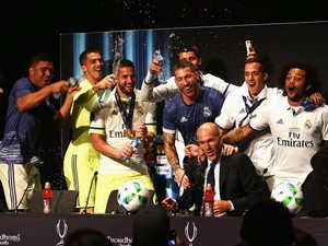 Ketika Pemain-Pemain Madrid Ganggu Konferensi Pers Zidane