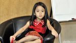 Like Mother Like Daughter! Artika Sari Devi dan Putrinya