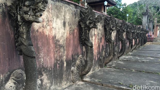 KOmplek Taman Mayura di Mataram yang punya air awet muda dan bertuah