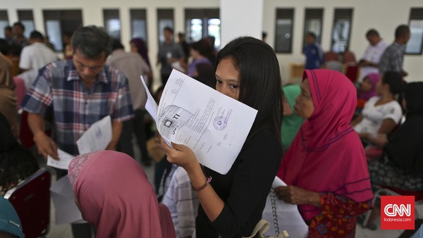 Warga Bukit Duri Antri Rusun