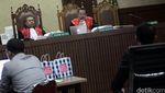 Saksi Ahli Jelaskan Rekaman CCTV Jessica Wongso
