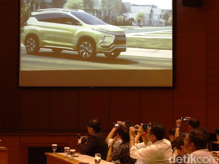 Bos Mitsubishi Perlihatkan Mobil MPV
