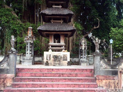 KOmplek Taman Mayura di Mataram yang punya air awet muda dan bertuah