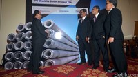 Direktur Utama PT Waskita Beton Precast Tbk Jarot Subana, Direktur Teknik & Operasi Agus Wantoro, Direktur Pengembangan & SDM Anton Y Nugroho, dan Direktur Keuangan Budy Setyono hadir dalam penawaran saham perdana alias Initial Public Offering (IPO) di Hotel Ritz Carlton Pacific Place, Jakarta, Rabu (10/8/2016).