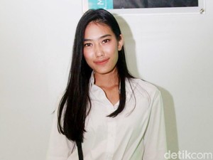 Bangga! Alika Islamadina Bisa Selesaikan Kuliah Meski Sibuk