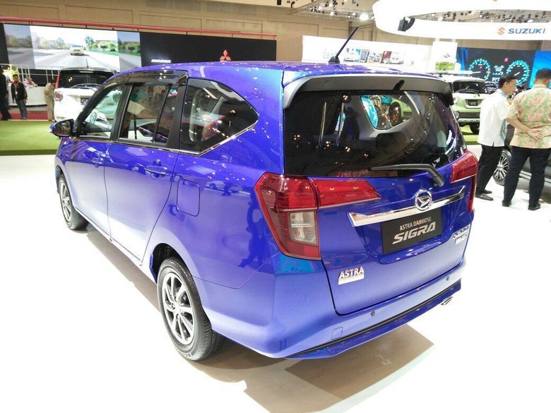 Daihatsu Sigra Foto: Dina Rayanti Daihatsu Sigra Foto: Dina Rayanti