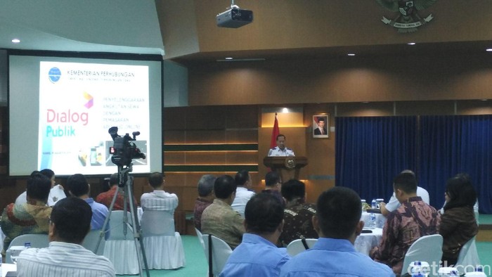 Buka Dialog Publik, Kemenhub Cari Solusi Polemik Angkutan Berbasis Online