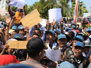 Kriminalisasi Guru, Ada Pendidik yang Menjewer Siswa Dipolisikan