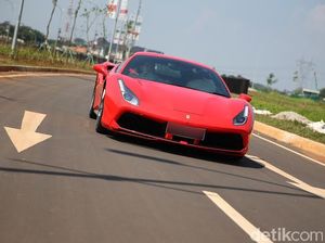 2 Model Ferrari Ini Lagi Hot di Indonesia