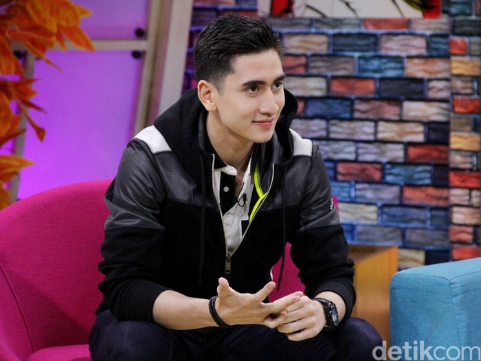 Venna Melinda Suka Nanya Soal Natasha Wilona, Ini Jawaban Verrell Bramasta