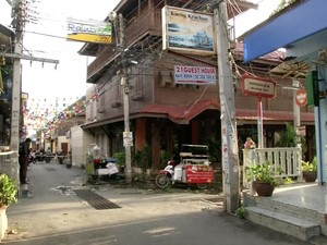 Selain Tewaskan 4 Orang, 21 Orang Terluka Akibat 8 Ledakan Bom di Thailand