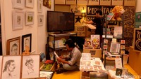 Sekelompok anak muda mendirikan Kedubes (Kedutaan Besar) Bekasi.
