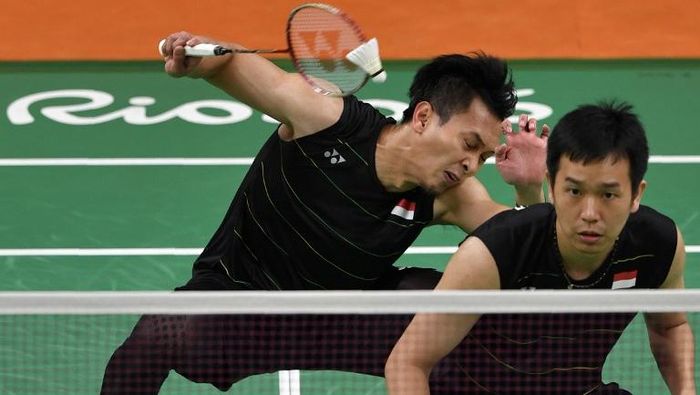 Hendra Setiawan/Mohammad Ahsan akan tampil di Malaysia Terbuka 2019. (Ed Jones / AFP) Hendra Setiawan/Mohammad Ahsan akan tampil di Malaysia Terbuka 2019. (Ed Jones / AFP)