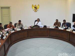 Jokowi Evaluasi Proyek Strategis di Bengkulu dan Riau