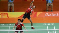 Tontowi/Liliyana yang berperingkat tiga dunia berhadapan dengan Robin Middleton/Leanne Choo (Australia) yang berperingkat ke-28 dunia dalam pertandingan, Jumat (12/8/2016) dinihari WIB. Ini menjadi pertemuan pertama mereka. REUTERS/Marcelo del Pozo.