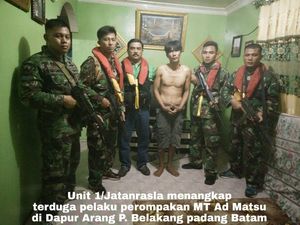 TNI AL Tangkap Perompak Tanker Berbendera Singapura di Perairan Batam