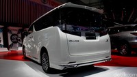 Bagian mobil belakang, tak kalah sporty dengan depan. Foto: Toyota