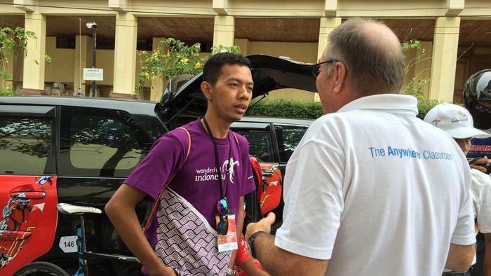 Suka Duka Jadi LO Tim-Tim Kontestan Tour de Singkarak