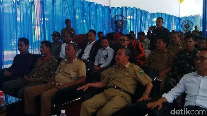 Setelah 71 Tahun Merdeka, Akhirnya Listrik PLN Masuk Sungai Mandau Siak