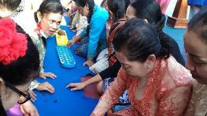 Napi Lapas Kediri Lomba Dakon dan Kelompen Peringati HUT RI