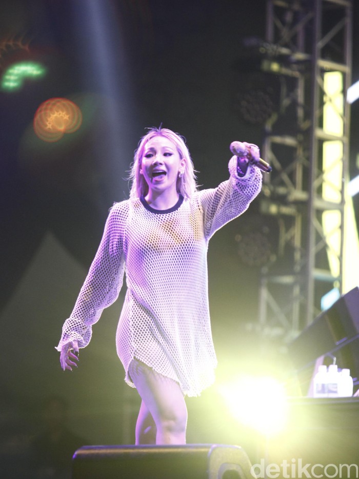 CL 2NE1 di We The Fest 2016 hari pertama.