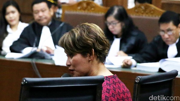 Psikolog Bersaksi di Sidang Jessica