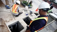 Perbaikan drainase ini dilakukan di beberapa titik.