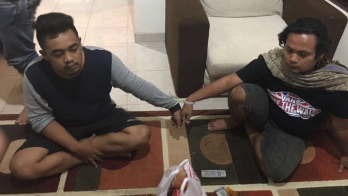 Polisi Tangkap Sindikat Penipuan Bermodus Supplier Lampu Kristal