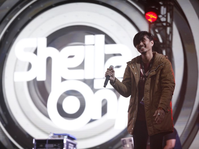 Sheila On 7 di We The Fest (WTF) 2016 hari kedua.